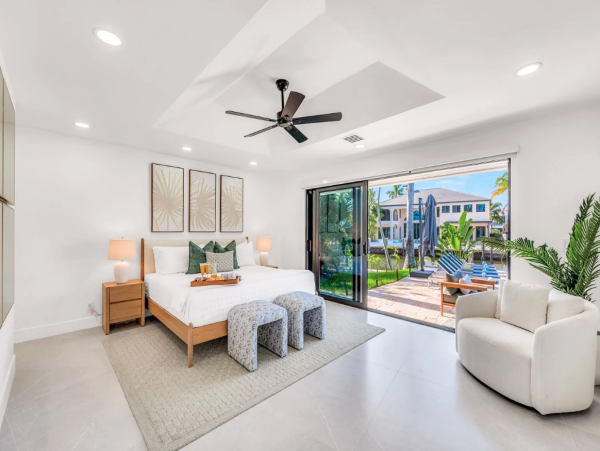 Luxurious Waterfront Property in Fort Lauderdale - Ideal for Families